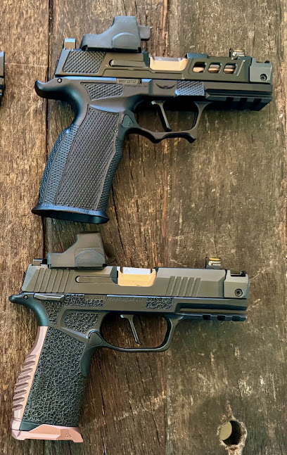 Eric's Armoury - Store photo